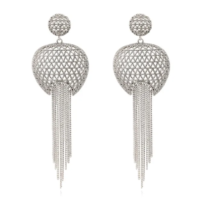 Betty pierced stud earrings in metal and chains - silver