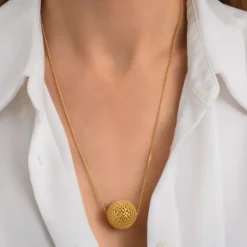 Betty Wide Pendant Necklace - Gold