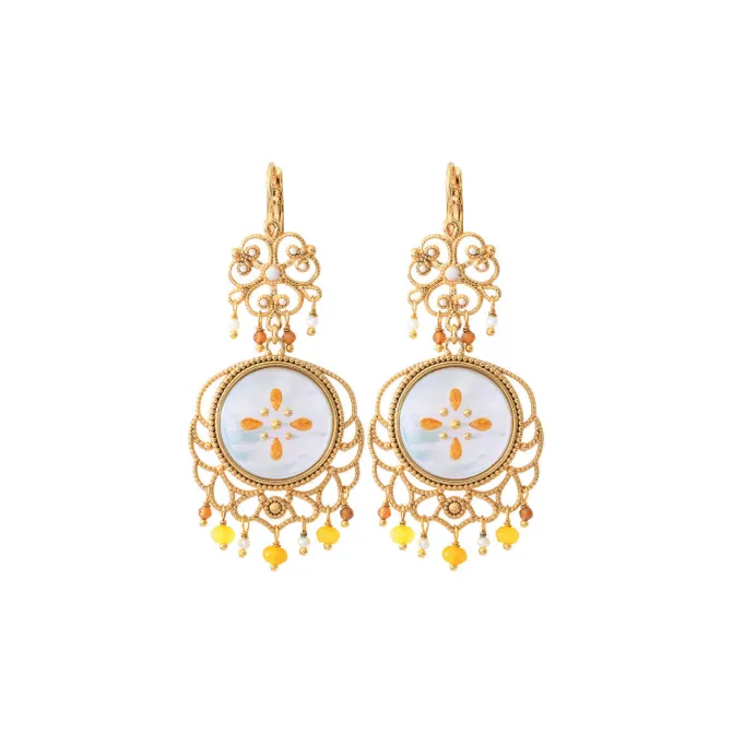Capraia sleeper earrings - white