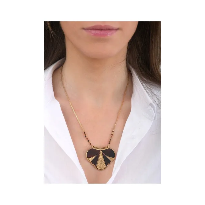 Hawaiian Delicate Pendant Necklace - Black and Gold