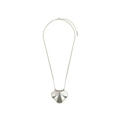 Hawaiian Pendant Necklace - White