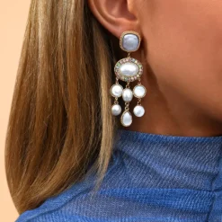 Louise pierced stud earrings - white