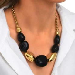 Loulou short chain necklace – black and gold