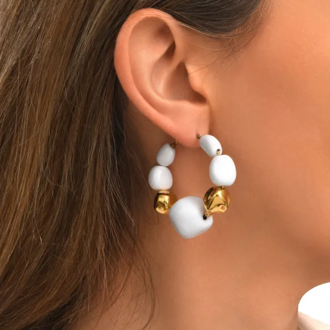Loulou wide hoop earrings – gold and white