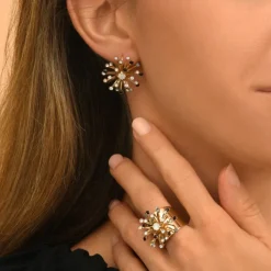 Noémie sleeper earrings - black and white