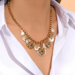 Positano medallion chain necklace - white
