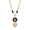 Prestige pendant necklace - red