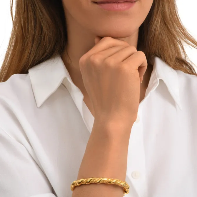 Tess adjustable thin bangle bracelet - gold